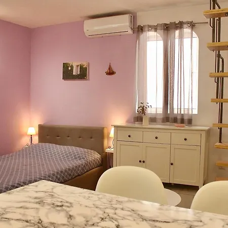 Klarisa Center With Terrace * Split