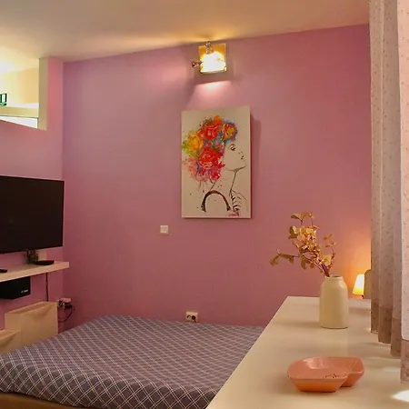 Klarisa Center With Terrace Appartamento *