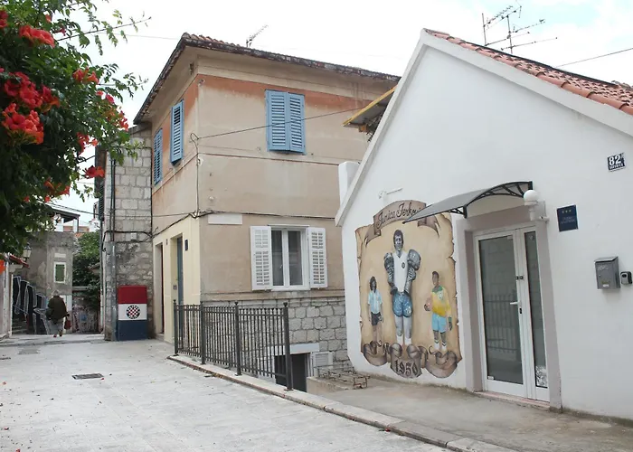 Klarisa Center With Terrace